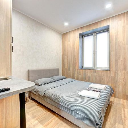 קייב 1 Room Apartment Near National Circus מראה חיצוני תמונה