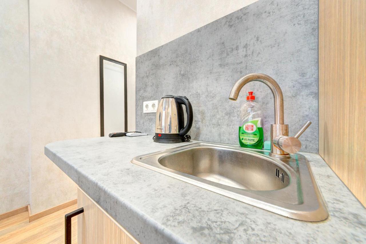קייב 1 Room Apartment Near National Circus מראה חיצוני תמונה